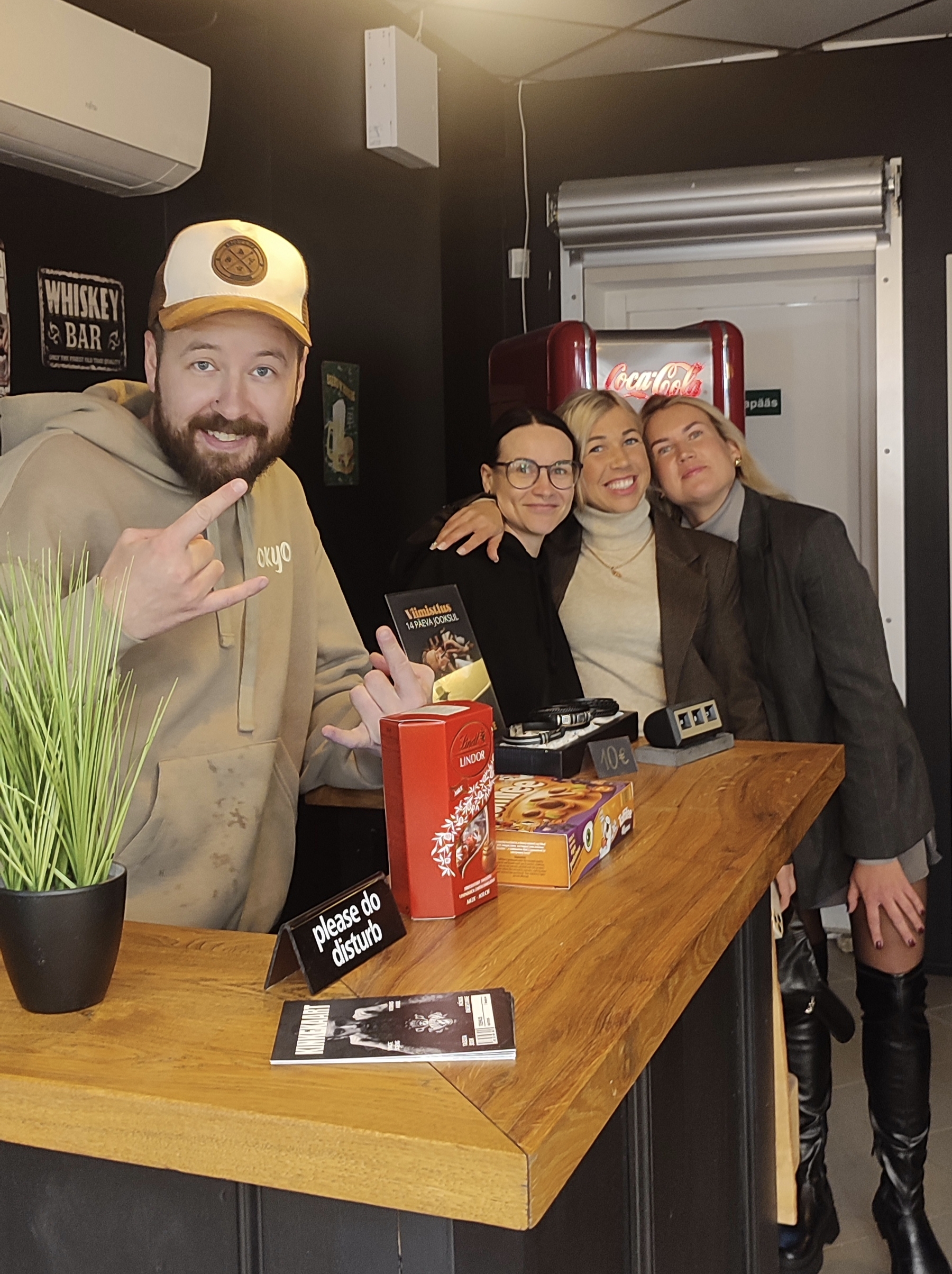 Bargeri salongi külastus